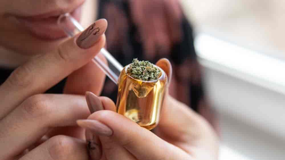 cannabis pipe