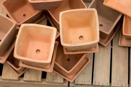 drainage hole in terracotta pot